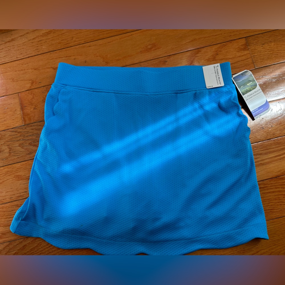 Pebble Beach Dry-Luxe performance skirt size M